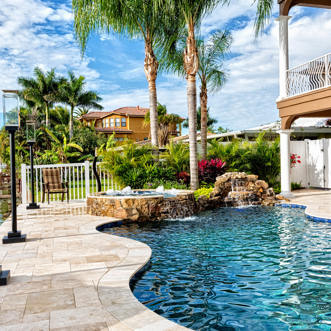 Classic Travertine Pool Coping