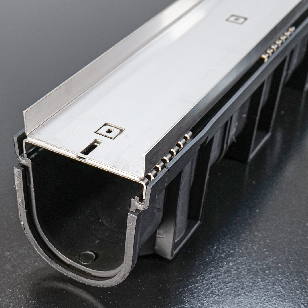 HIDE Linear Drain Cover on Everhard